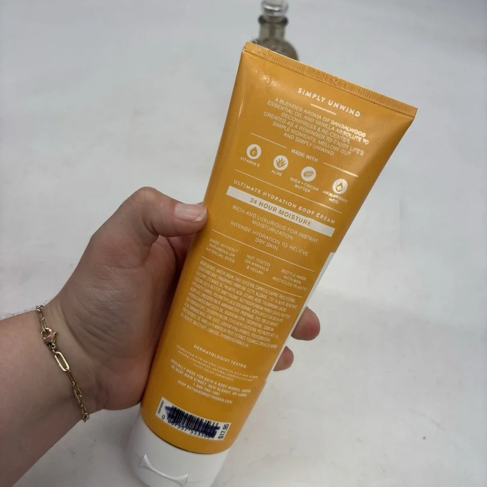 Bath & Body Works bath body